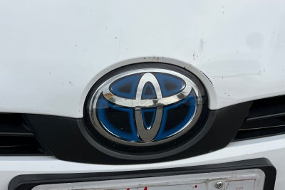 2022 Toyota Prius LE