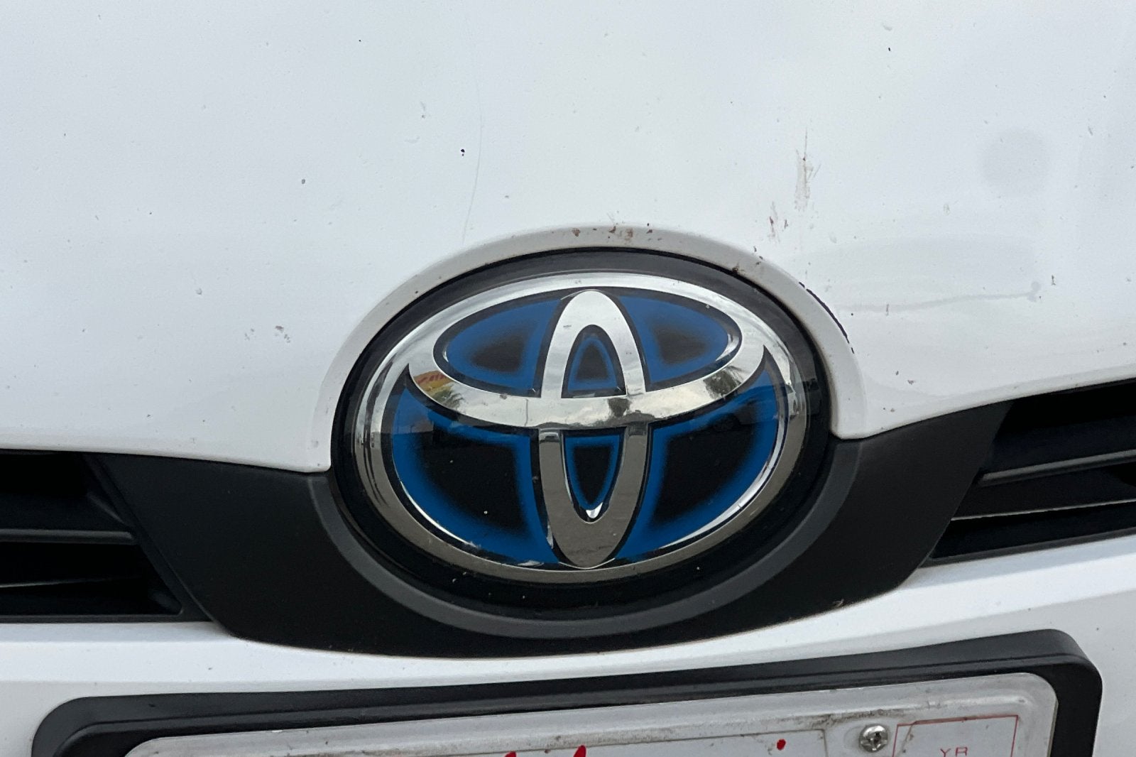 2022 Toyota Prius LE