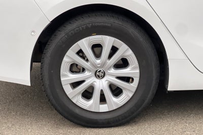2022 Toyota Prius LE