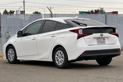 2022 Toyota Prius LE