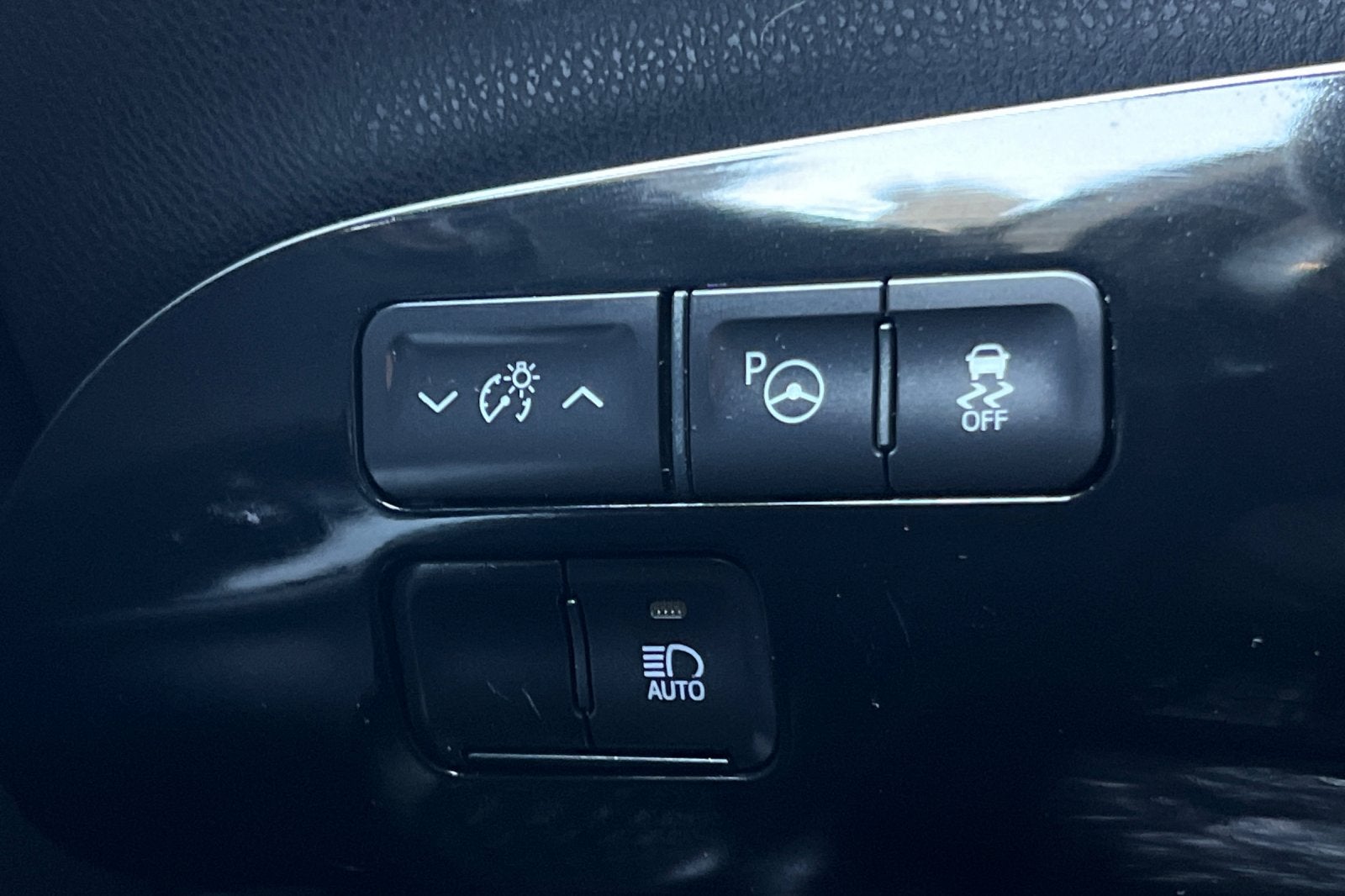 2022 Toyota Prius LE