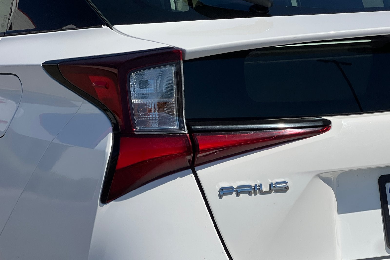 2022 Toyota Prius LE