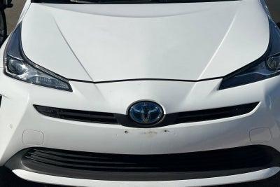 2022 Toyota Prius LE
