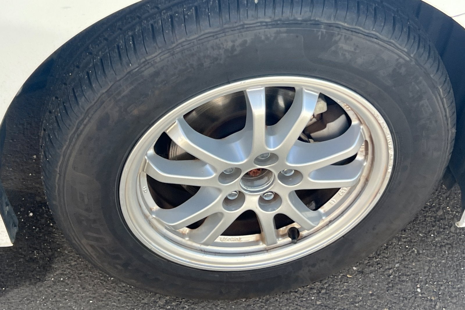 2022 Toyota Prius LE