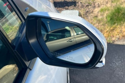 2022 Toyota Prius LE