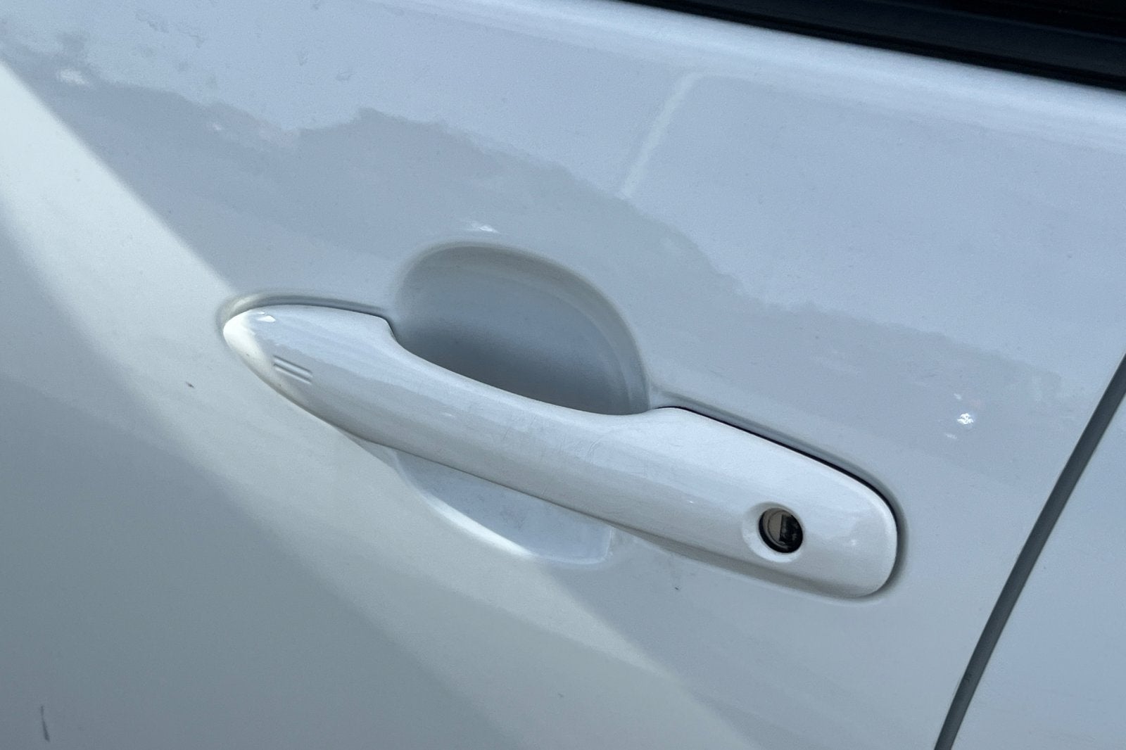 2022 Toyota Prius LE