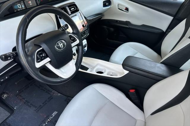 2016 Toyota Prius Four Touring
