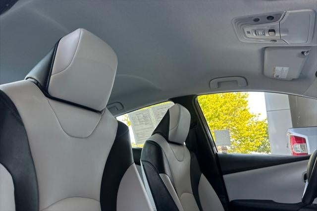 2016 Toyota Prius Four Touring