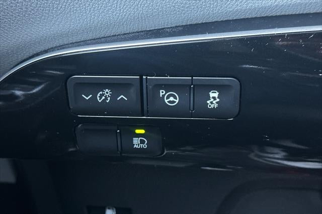 2016 Toyota Prius Four Touring