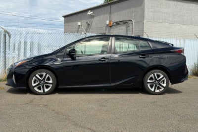 2017 Toyota Prius Three Touring