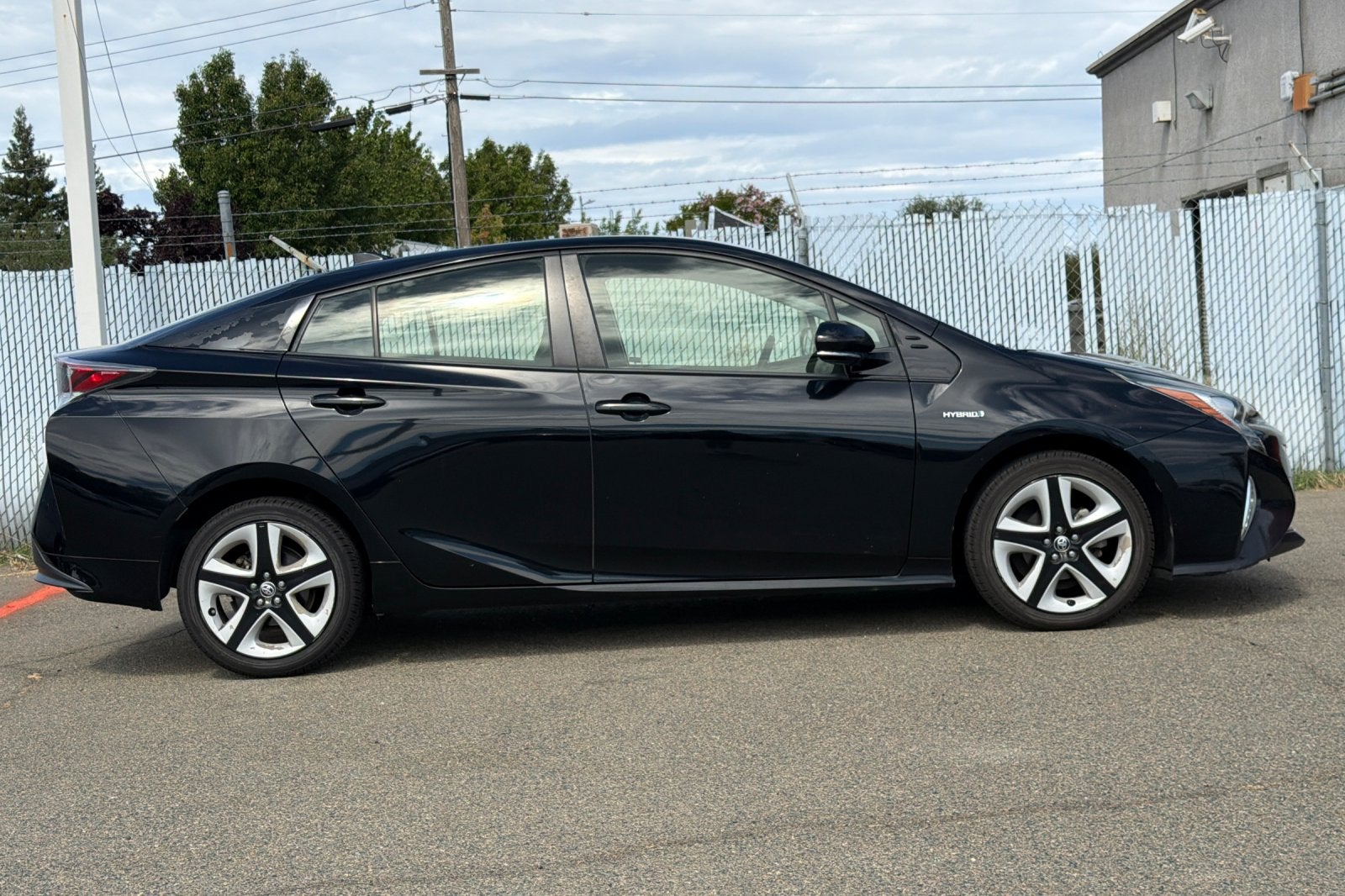 2017 Toyota Prius Three Touring