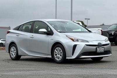 2019 Toyota Prius LE