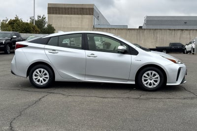 2019 Toyota Prius LE