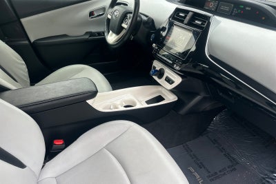 2016 Toyota Prius Three Touring