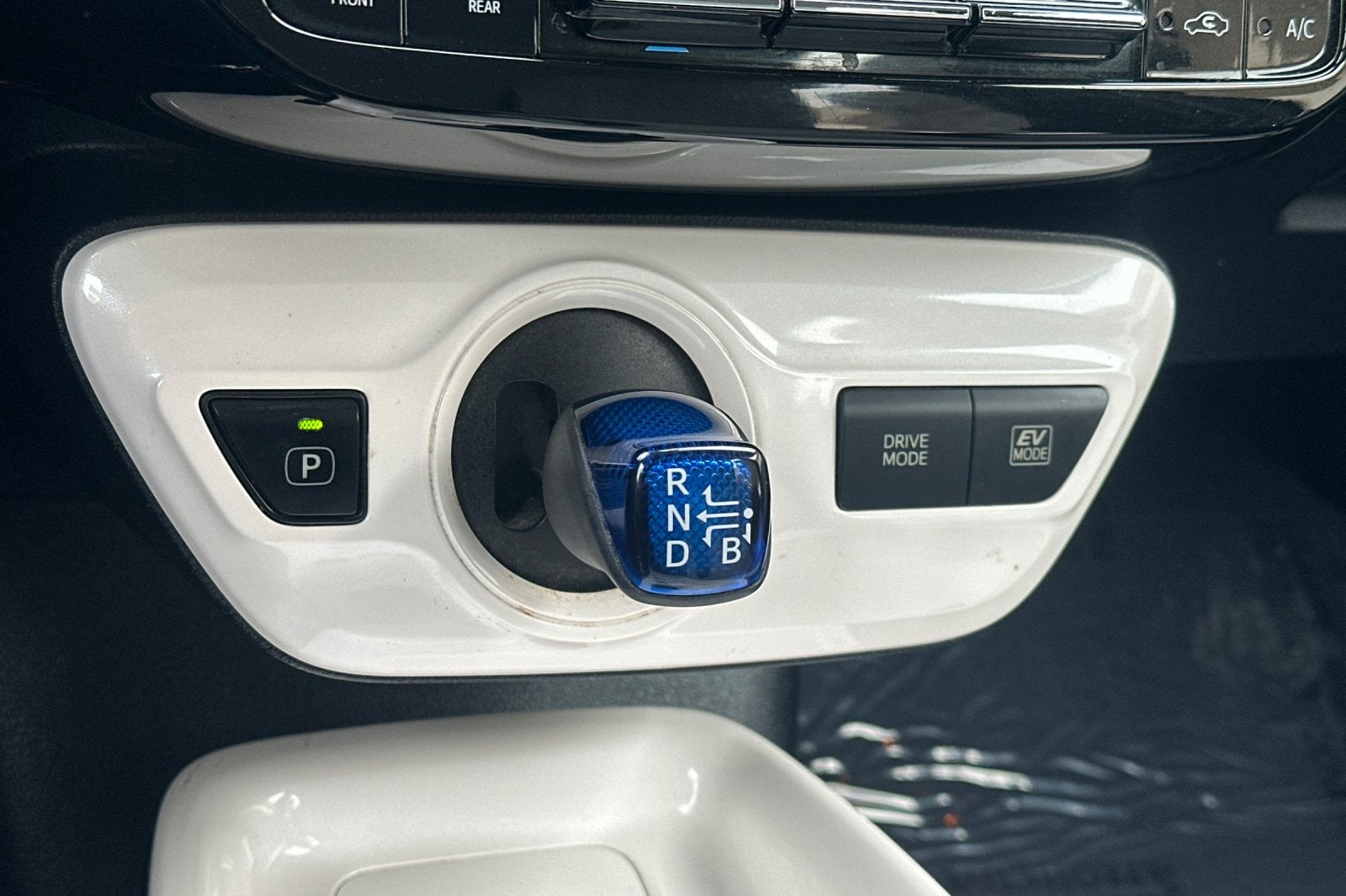 2016 Toyota Prius Three Touring