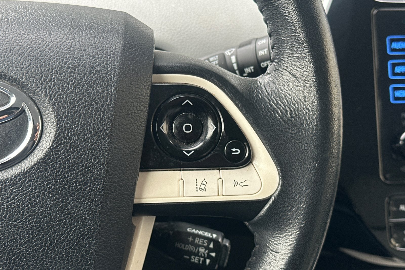 2016 Toyota Prius Three Touring