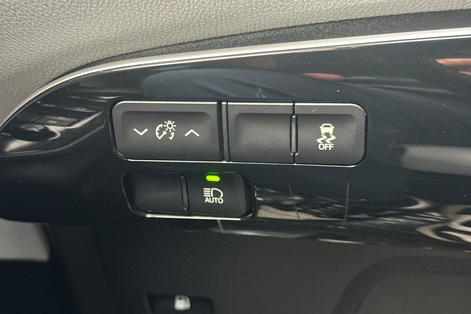 2016 Toyota Prius Three Touring