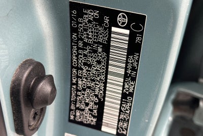 2016 Toyota Prius Three Touring