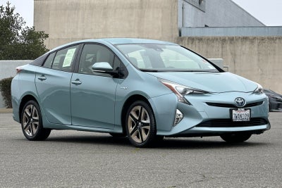2016 Toyota Prius Three Touring