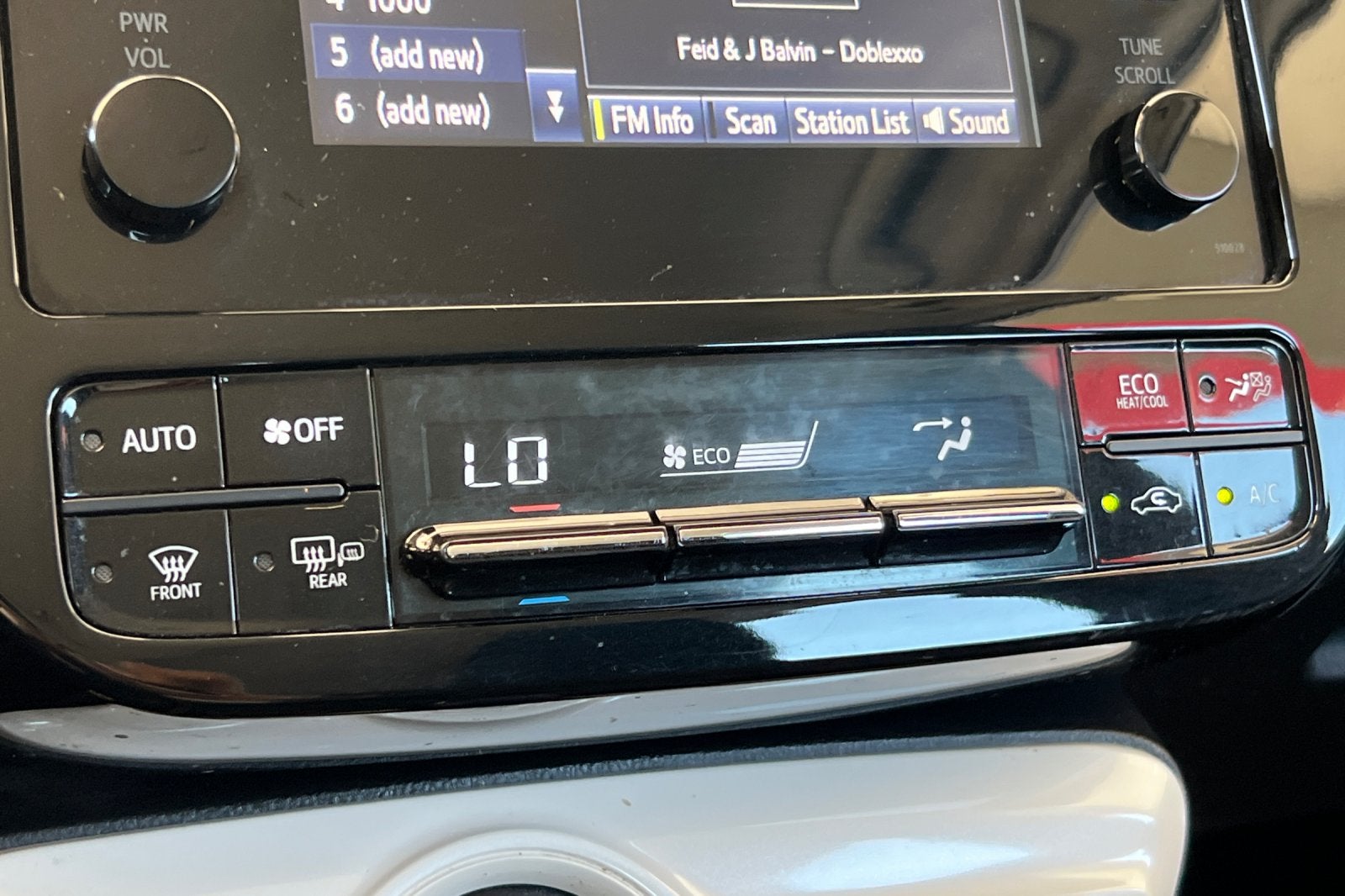 2017 Toyota Prius Two