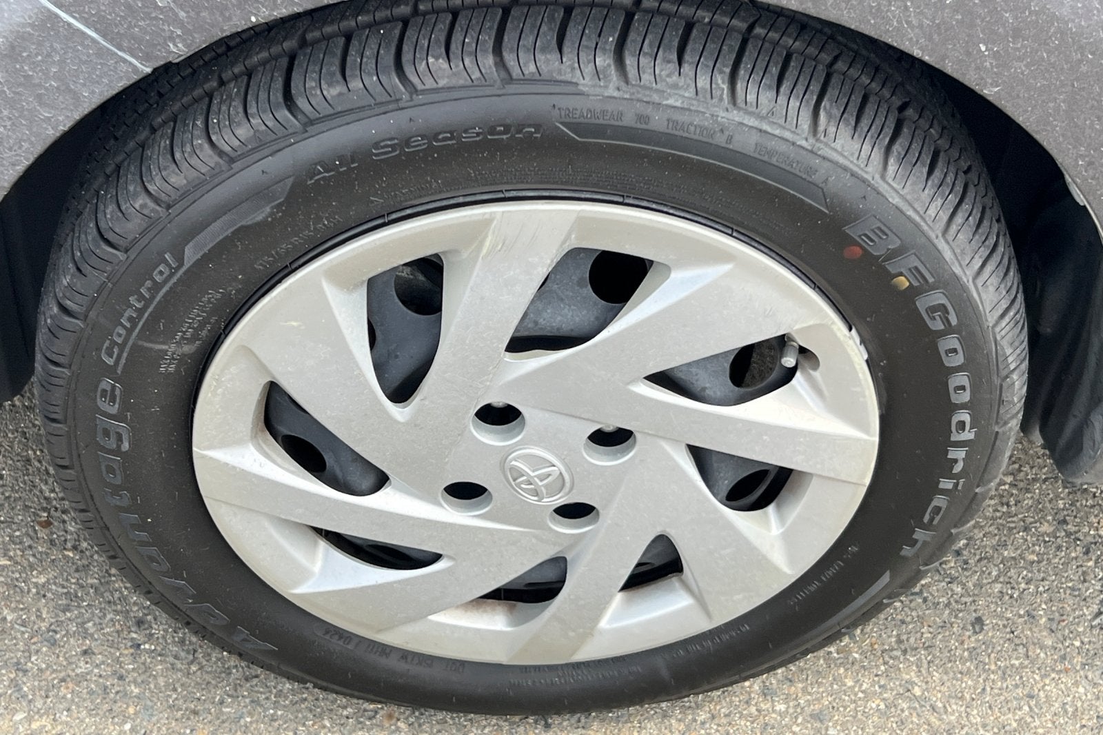 2015 Toyota Prius c Two