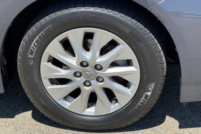 2015 Toyota Prius Plug-In Base