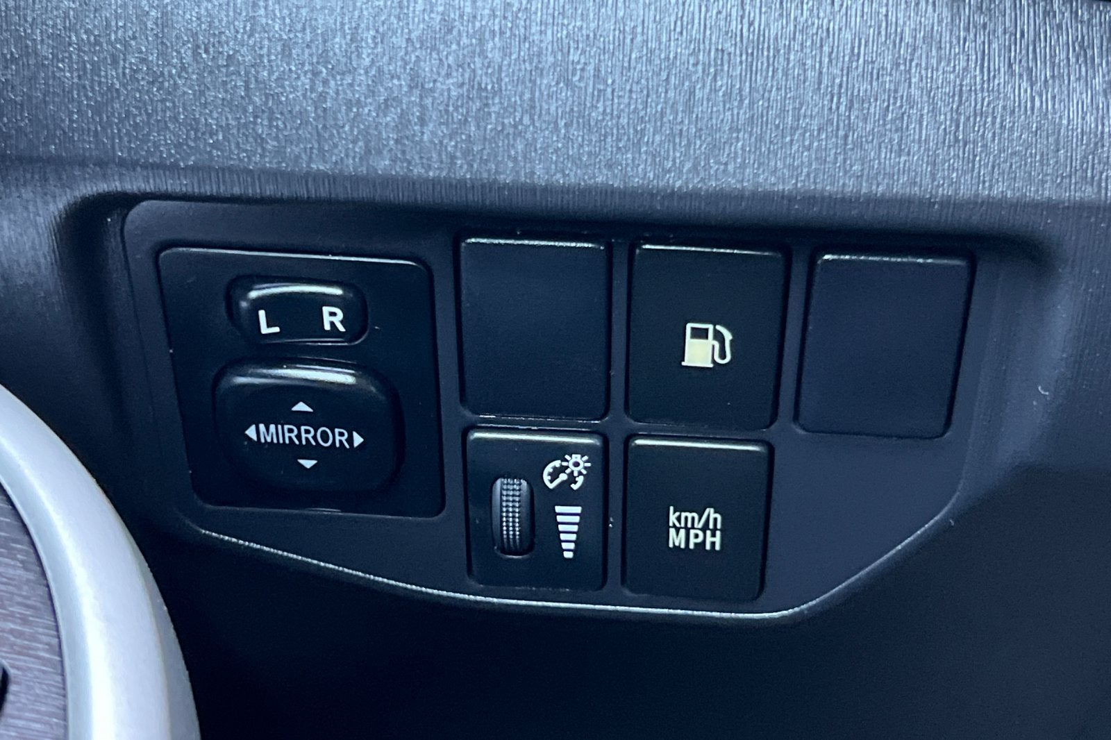 2015 Toyota Prius Plug-In Base