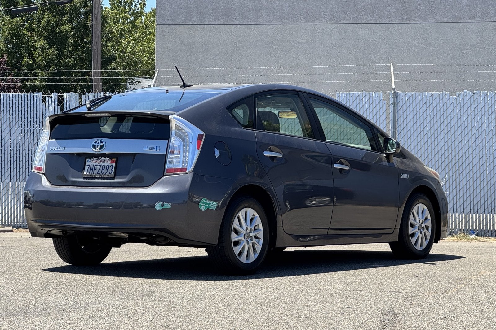 2015 Toyota Prius Plug-In Base