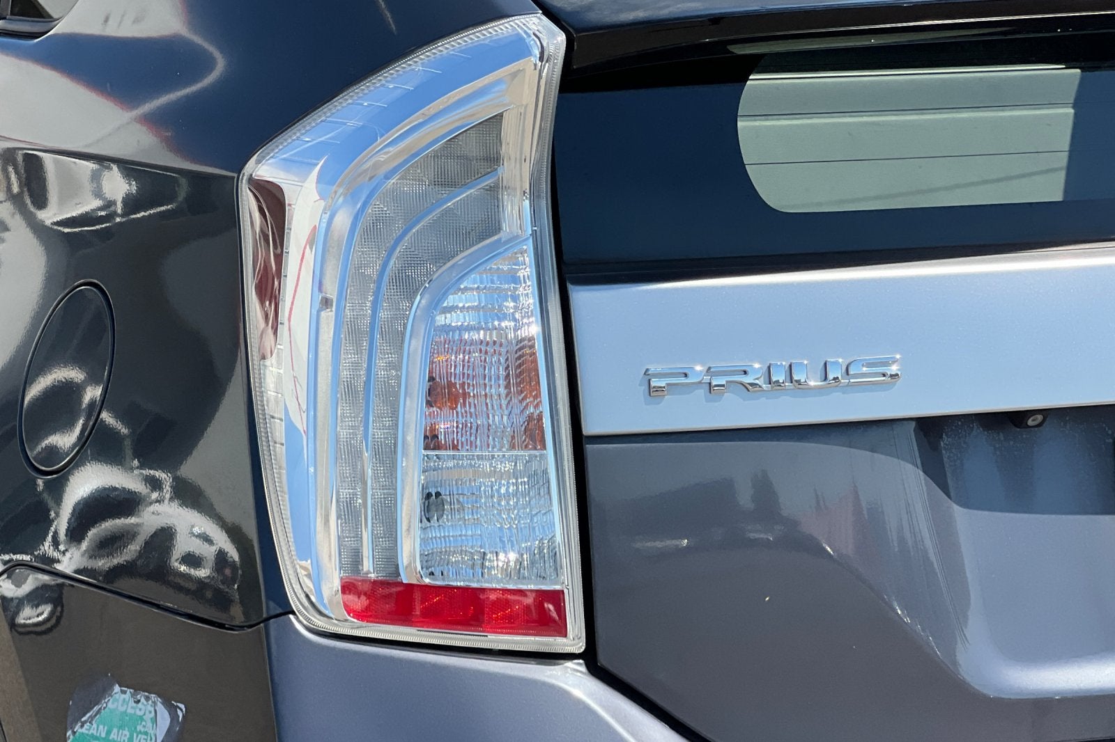 2015 Toyota Prius Plug-In Base