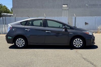 2015 Toyota Prius Plug-In Base