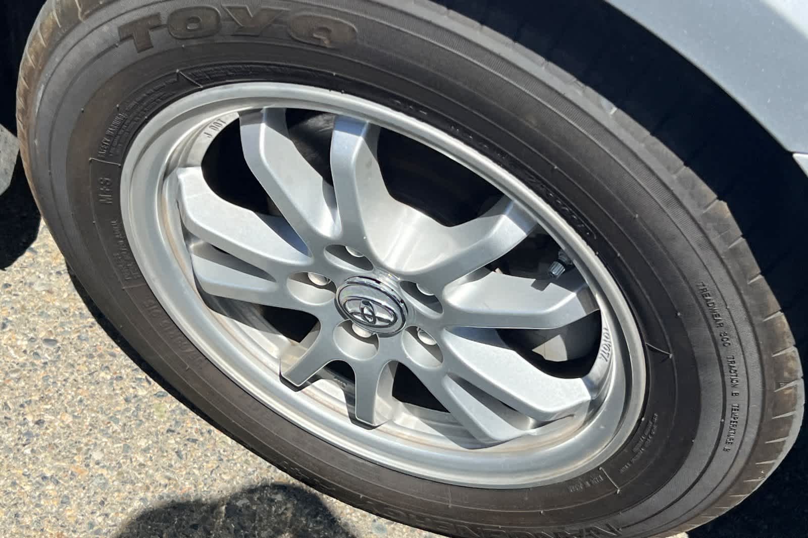 2021 Toyota Prius LE