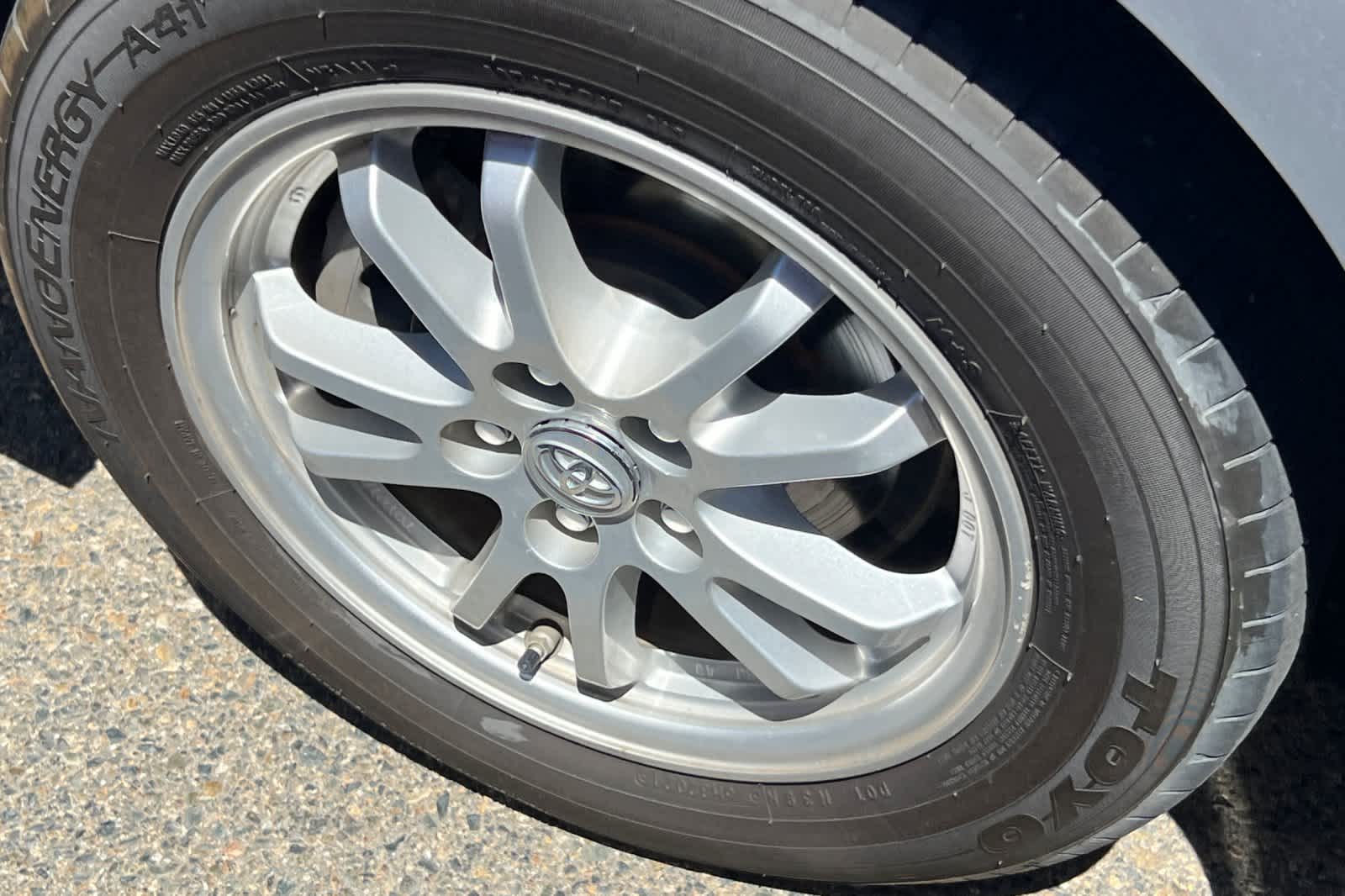 2021 Toyota Prius LE