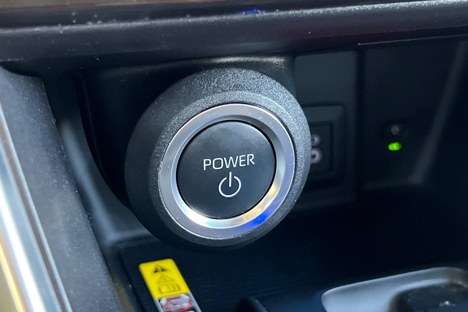 2024 Toyota Venza LE