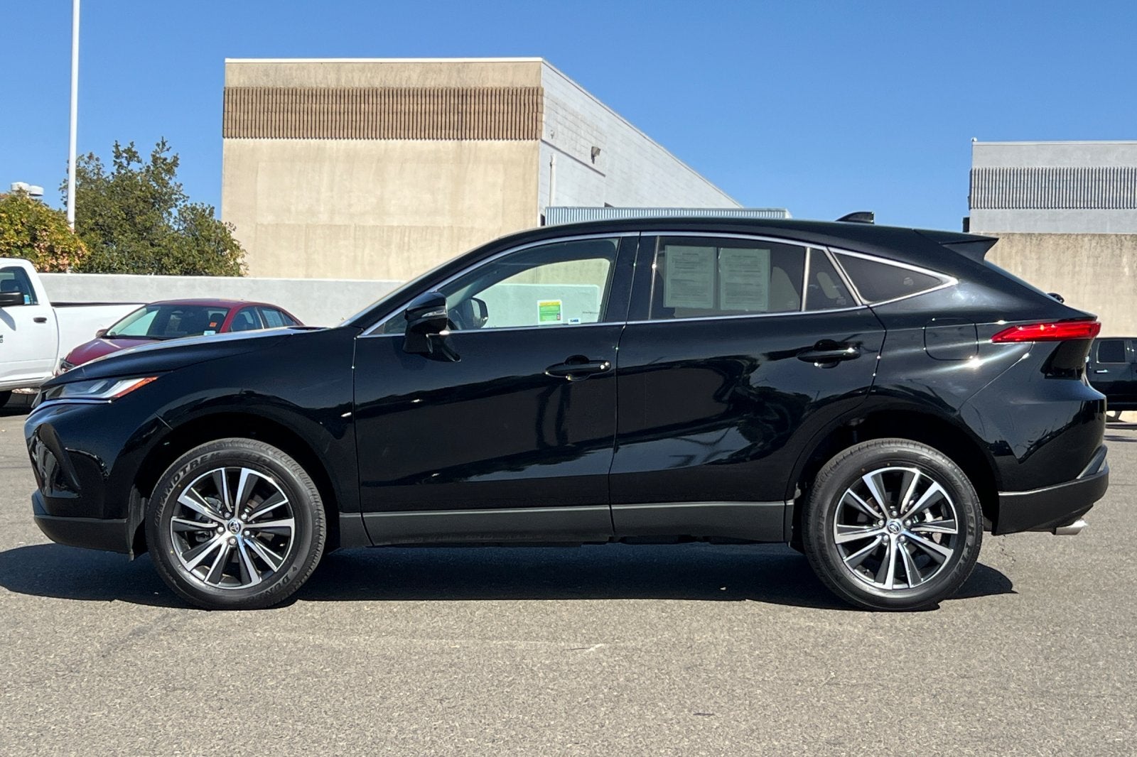 2024 Toyota Venza LE