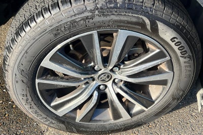 2023 Toyota Venza LE