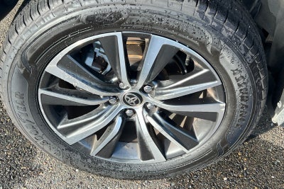 2023 Toyota Venza LE