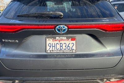 2023 Toyota Venza LE