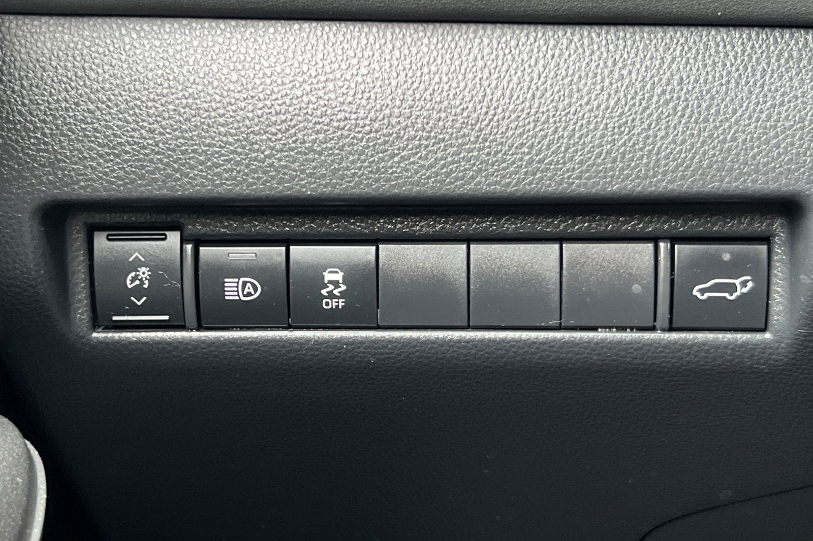 2024 Toyota Venza LE