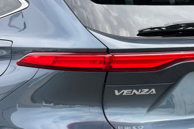 2024 Toyota Venza LE