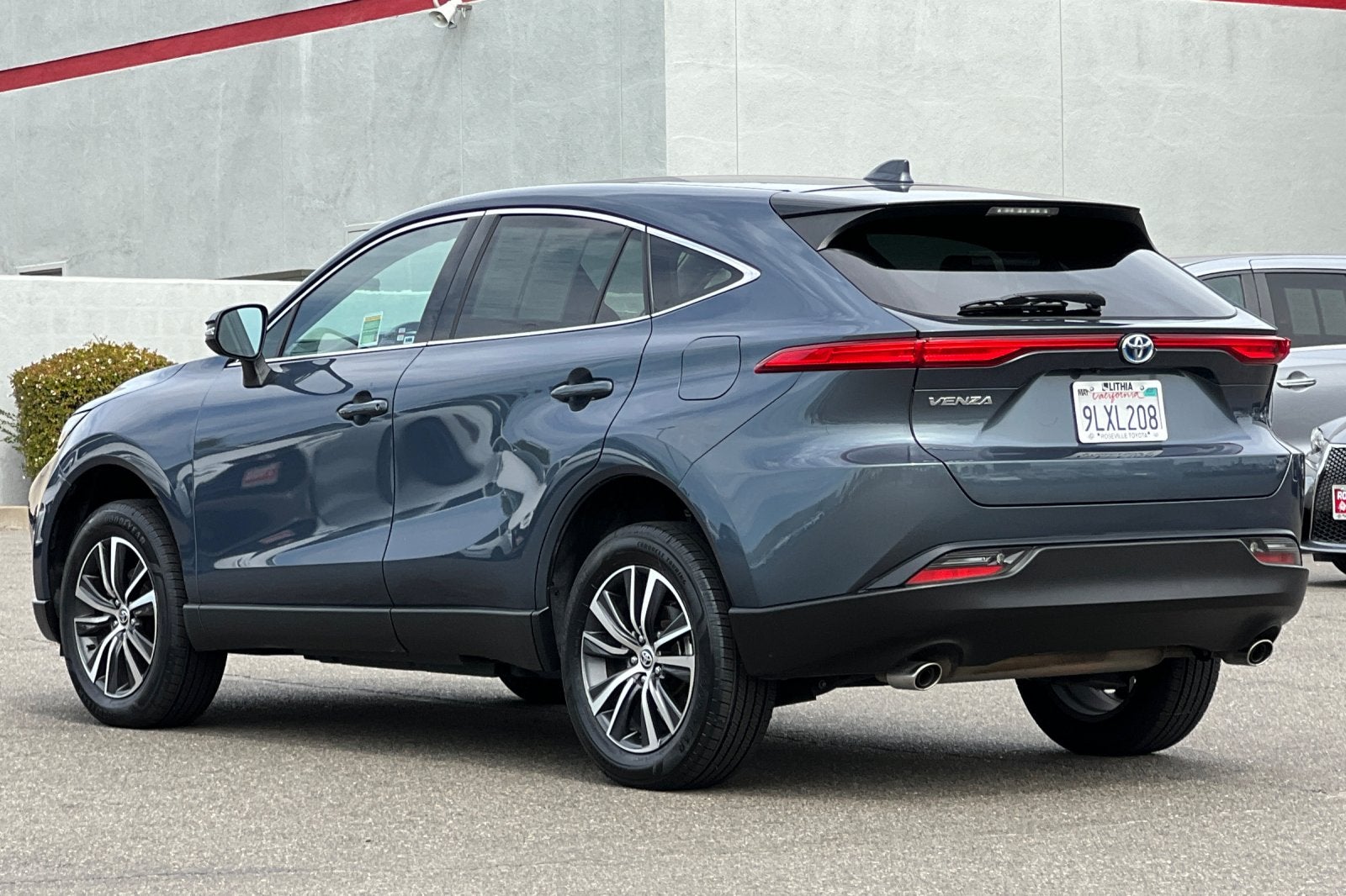 2024 Toyota Venza LE