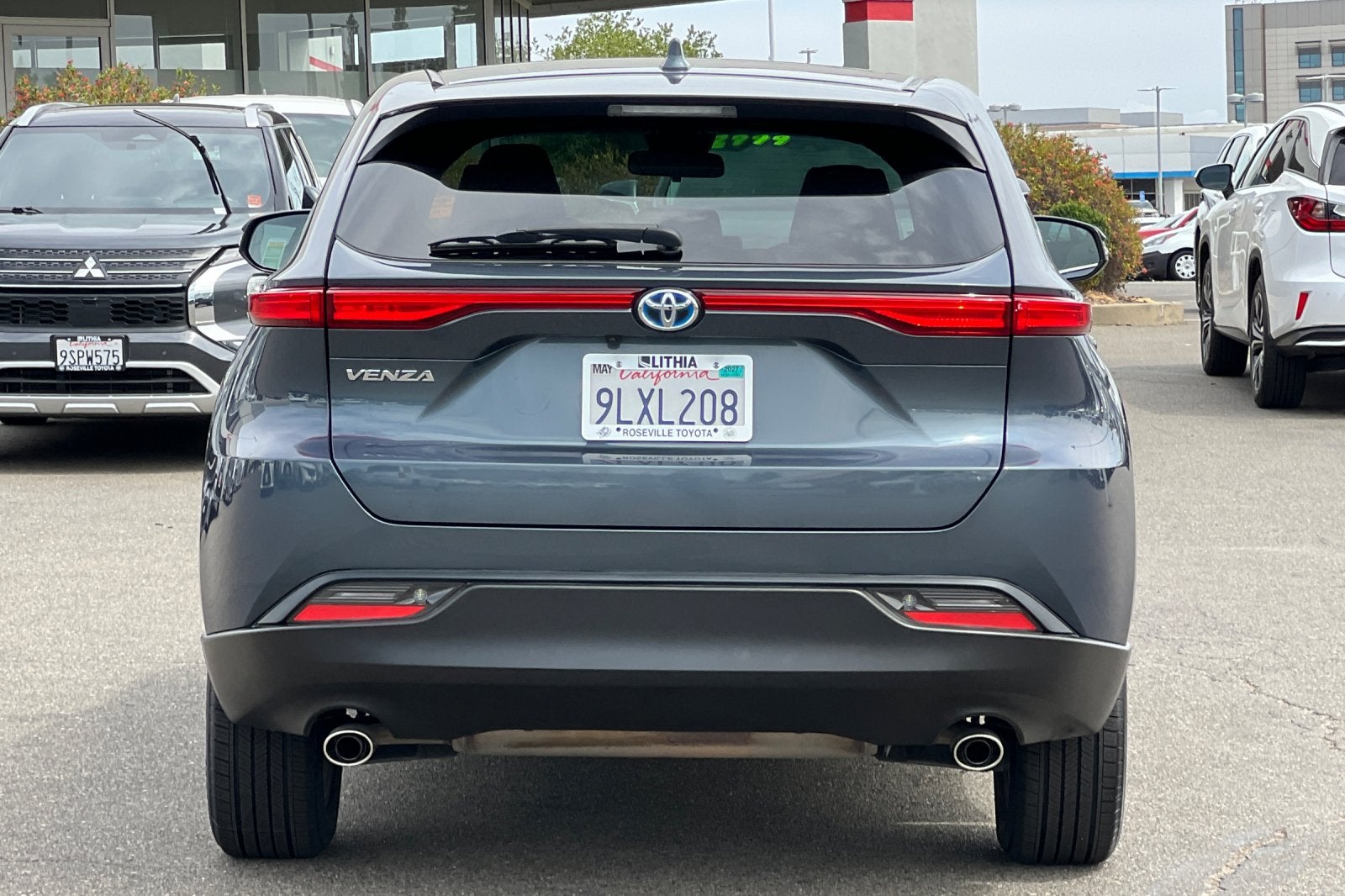 2024 Toyota Venza LE
