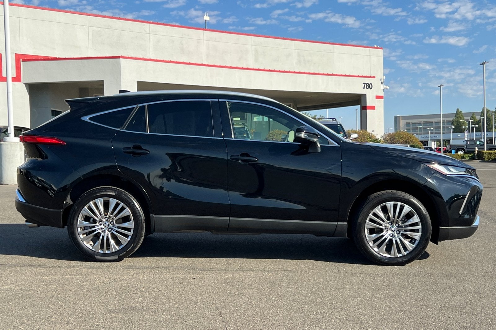 2022 Toyota Venza XLE