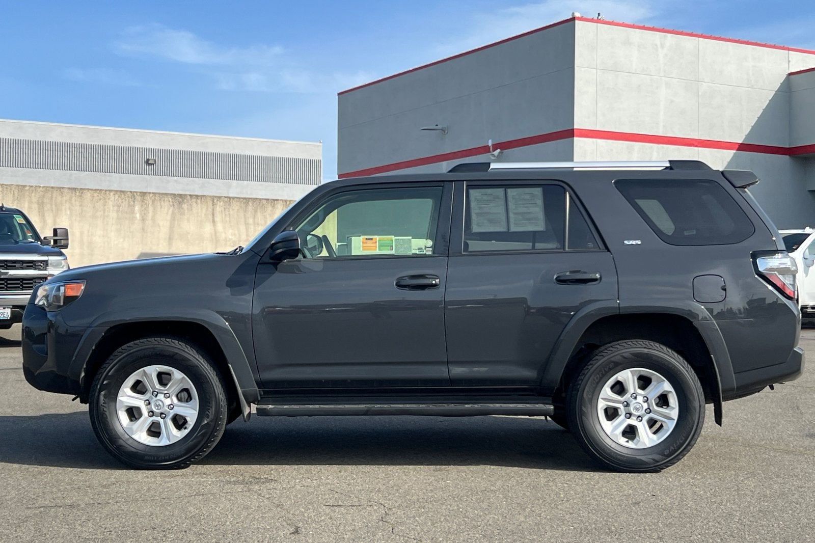 2024 Toyota 4Runner SR5