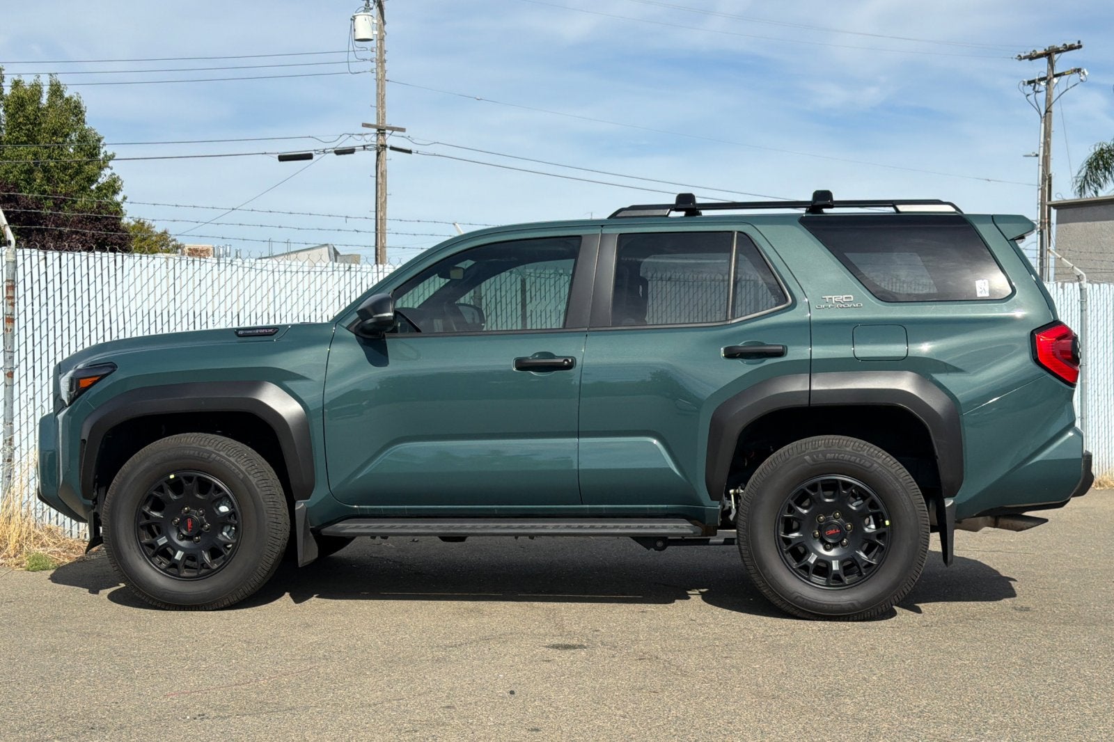 2025 Toyota 4Runner Hybrid TRD Off Road