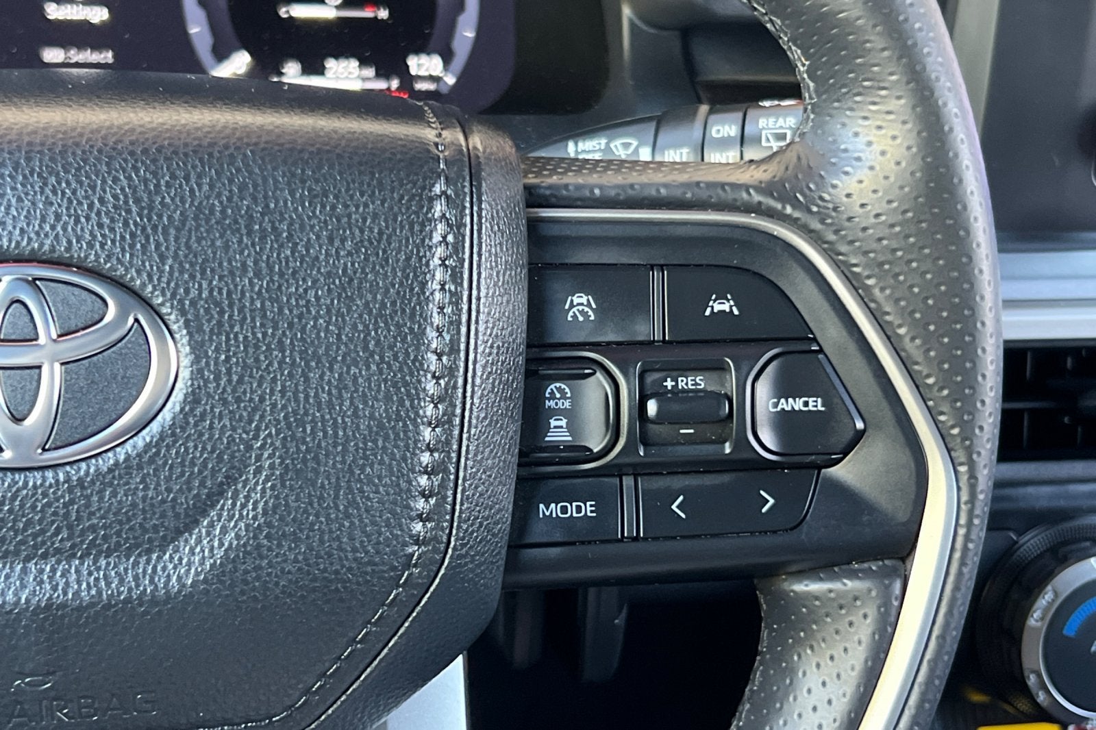2025 Toyota 4Runner Hybrid TRD Off Road