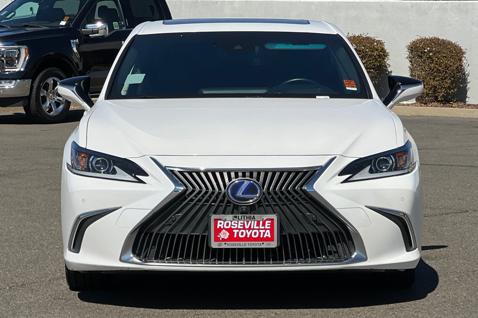 2019 Lexus ES 300h Luxury