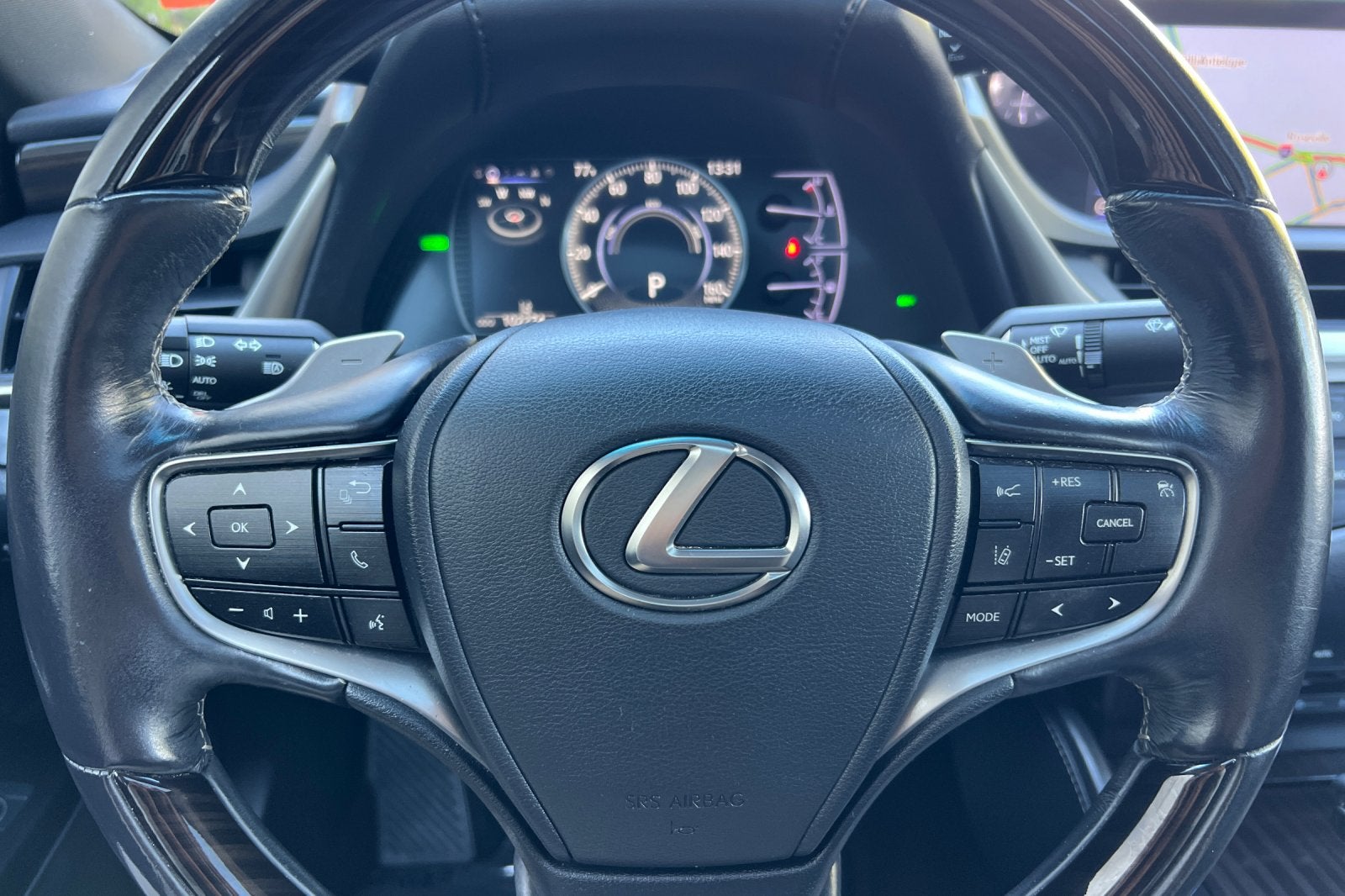 2019 Lexus ES 300h Luxury