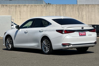 2019 Lexus ES 300h Luxury