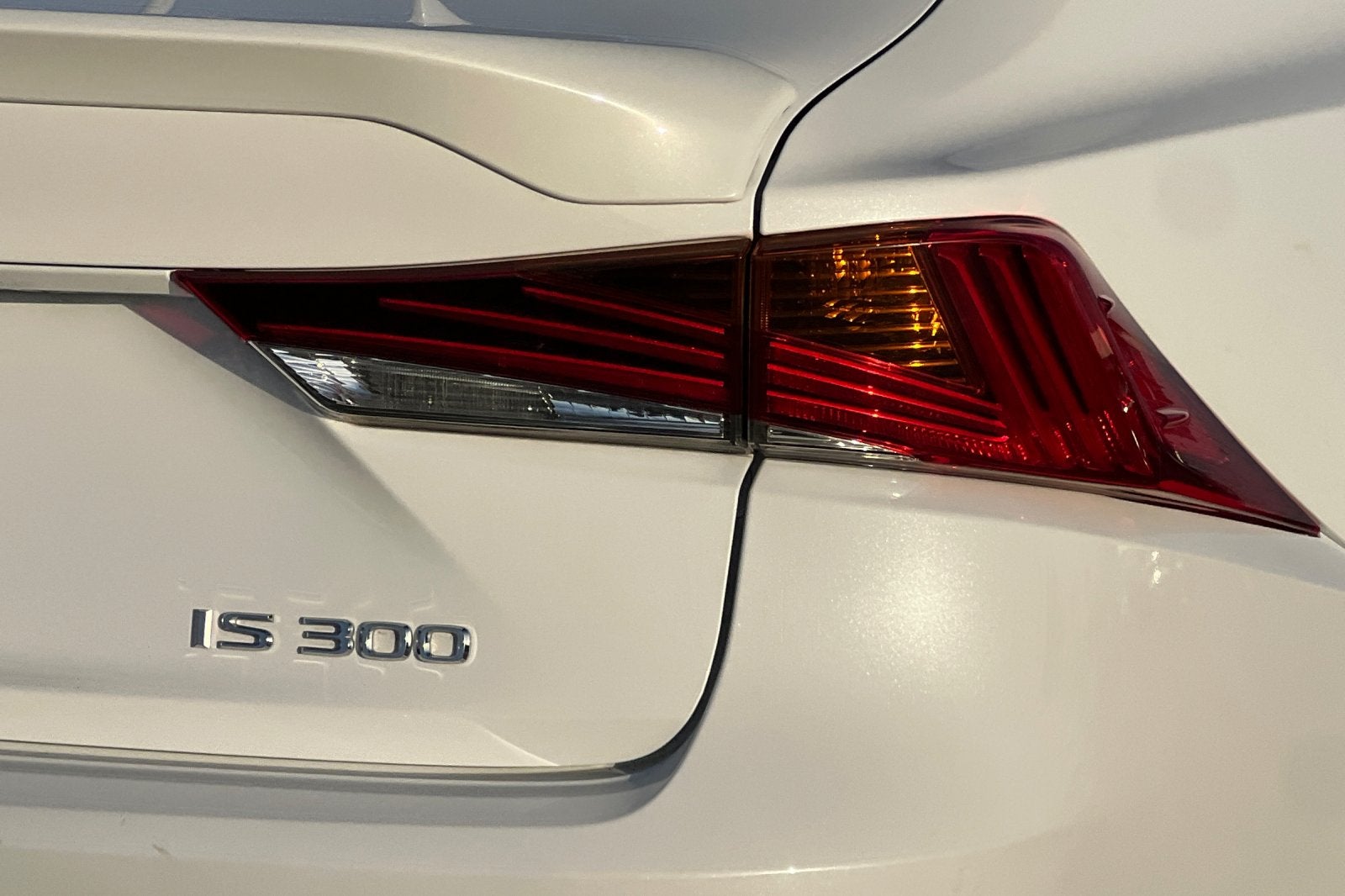 2018 Lexus IS 