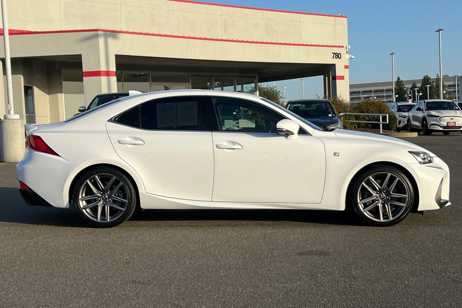 2018 Lexus IS 